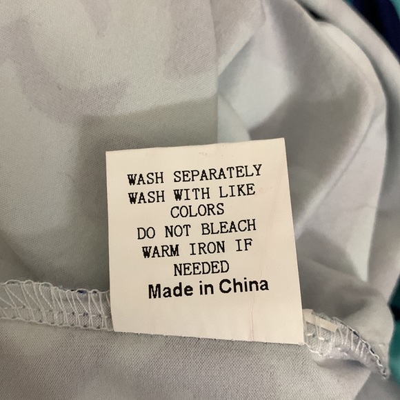 ❌SOLD❌Blue & Green -Size L - NEW! NEVER WORN! - Picture 6 of 7